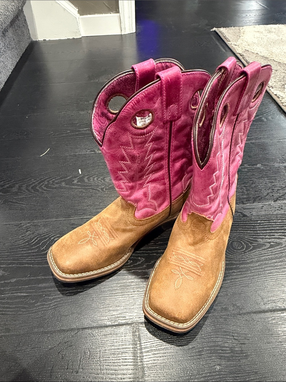 Shyanne Girls Two-Tone Western Cowboy Boots in Pink and Tan